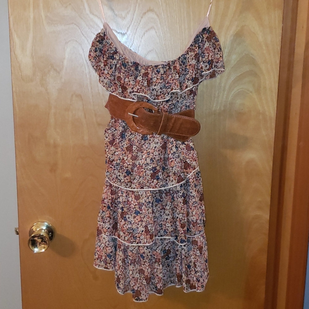 Stapless dress